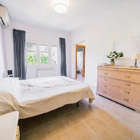 فيلة Costa Nova *